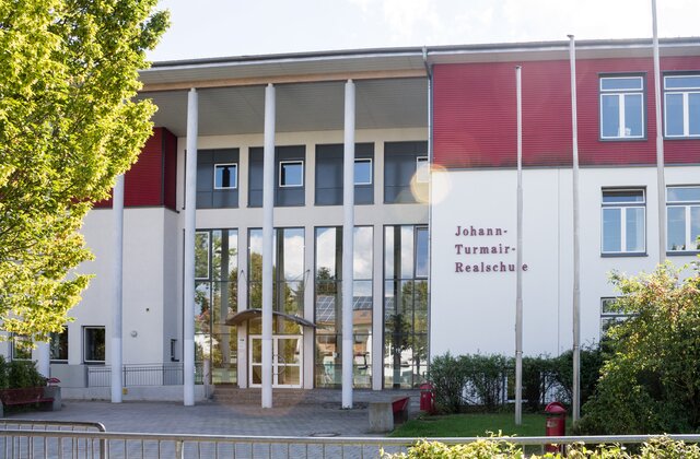 Johann-Turmair Realschule