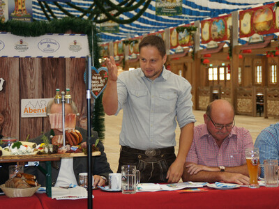 Gillamoos Hofbräu Pressetermin | © Stadt Abensberg