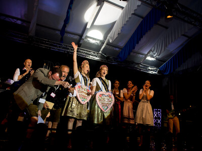 Gillamoos Dirndlkönigin | © Marco Holzhäuser