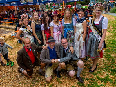 Gillamoos Dirndlköniginnen-Wahl Abensberg, Kandidatinnen 2017 | © Marco Holzhäuser