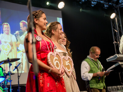 Gillamoos Dirndlköniginnenwahl | © Marco Holzhäuser