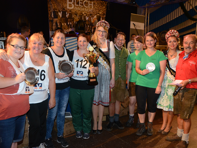 Gillamoos Holzsagln Holzsägewettbewerb | © Helmut Barsa