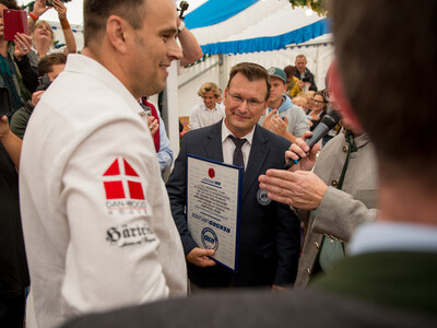 Gillamoos Masskrugtragen Weltrekord | © Marco Holzhäuser