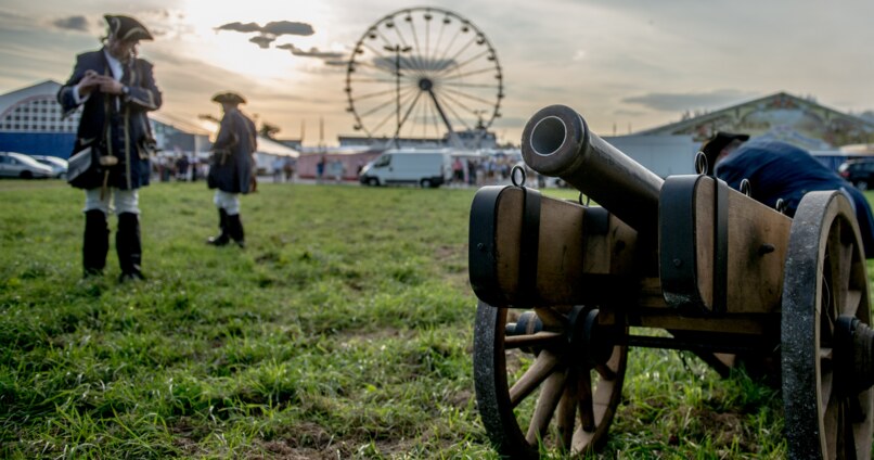 Gillamoos Anschießen nach dem Auszug | © Fotografie Marco Holzhäuser