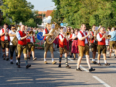 Stadkapelle beim Gillamoos-Auszug | © Scherübl