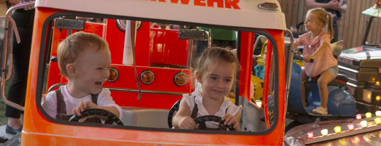 Spaß im Kinderkarussel | © Krammel