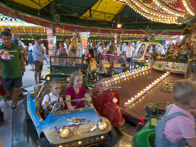 Kinderkarussell auf dem Gillamoos | © Krammel