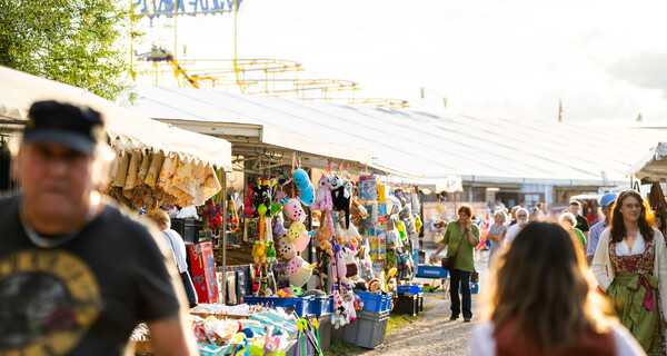 Großer Warenmarkt