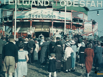 Rausch der Geschwindigkeit, Freude am Risiko, Fahrgeschäft am Gillamoos in Abensberg | © Stadt Abensberg