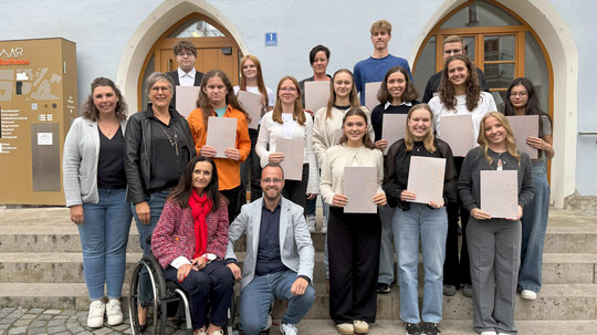 Abensberg ehrt seine besten Absolventen
