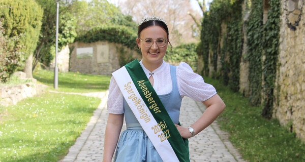 Neue Königin im Spargelland