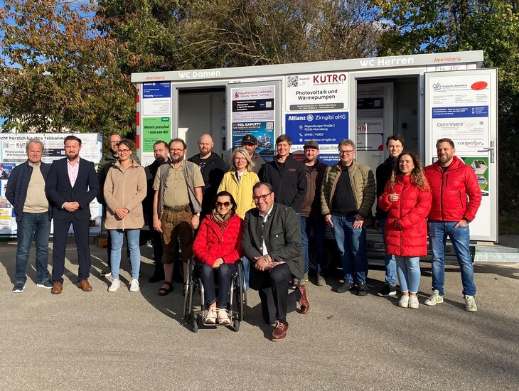 Werbefinanzierter WC-Anhänger für Abensberg