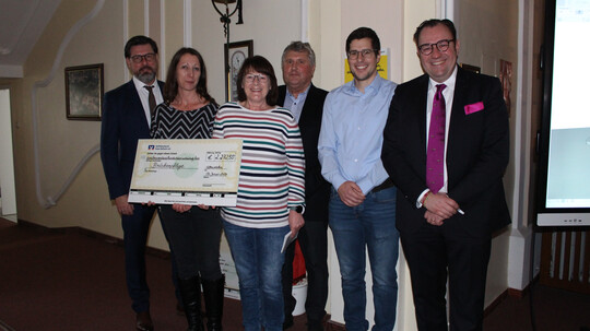 Offenstetten spendet für „Brückenpflege“