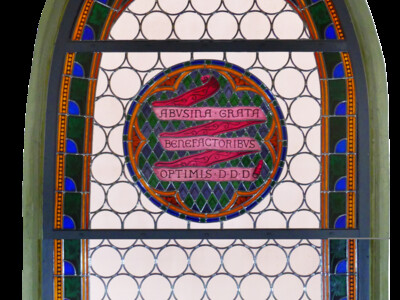 viertes Fenster Kreuzgang, Stiftungsfenster